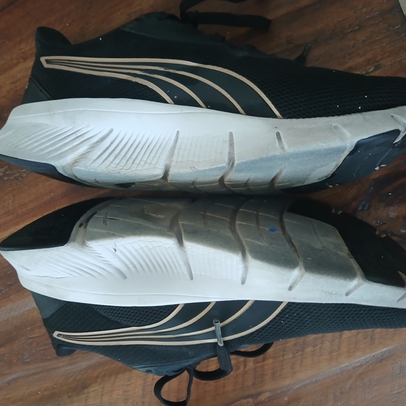 Women PUMA Lite Black Athletic Shoes sz 9 - Picture 7 of 10